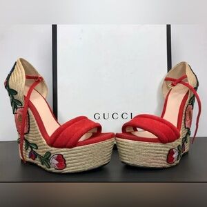 New Authentic Gucci Embroidered Floral Platform Wedges Women Size US 8.5
